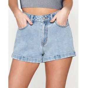 PACSUN AMBER BLUE MOM SHORTS!